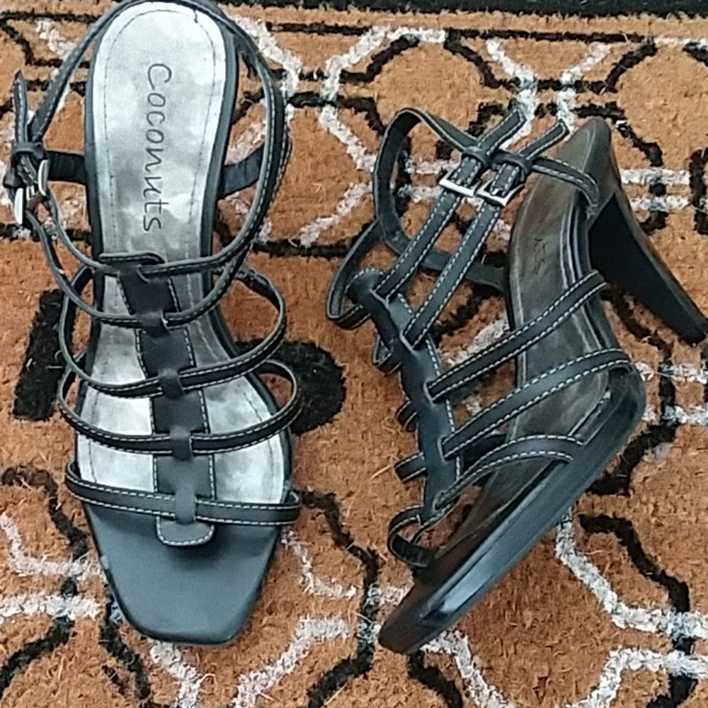 STRAPPY SANDALS